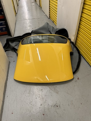 Trophy hardtop in yellow - tf,